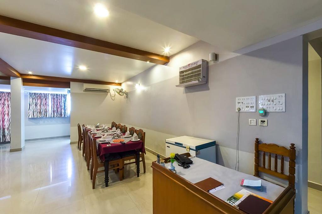 Hotel Geethu International Ковалам Экстерьер фото