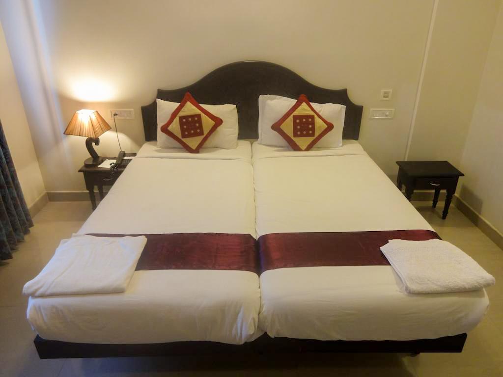 Hotel Geethu International Ковалам Экстерьер фото