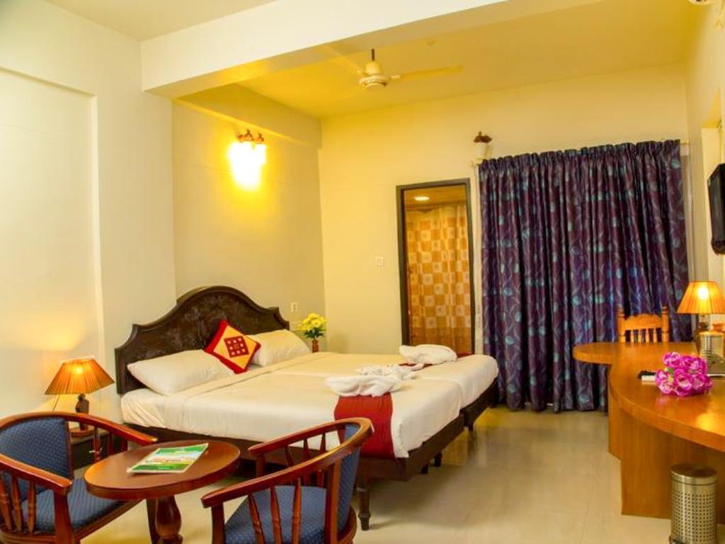 Hotel Geethu International Ковалам Экстерьер фото