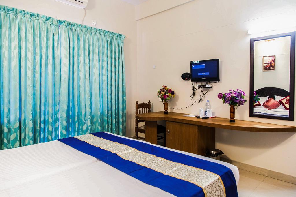Hotel Geethu International Ковалам Экстерьер фото